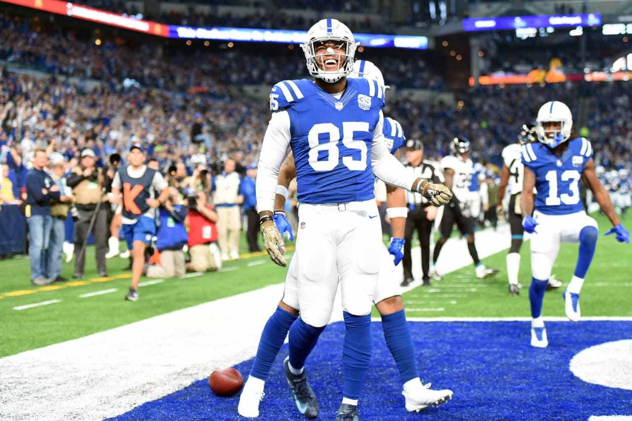Tight end Eric Ebron marca três touchdowns na vitória do Indianapolis Colts sobre o Jacksonville Jaguars pela semana 10 da NFL 2018