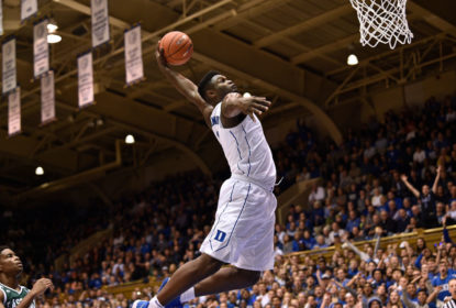 Zion Williamson é eleito o melhor jogador do basquete universitário pela AP - The Playoffs