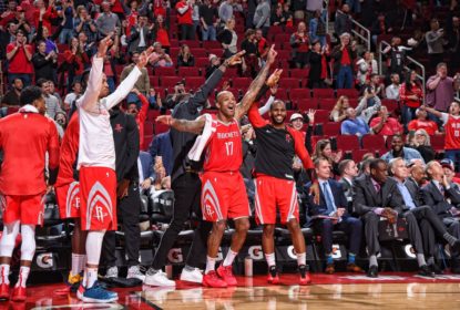 Rockets acertam 26 arremessos de três pontos em um só jogo e quebram recorde da NBA - The Playoffs