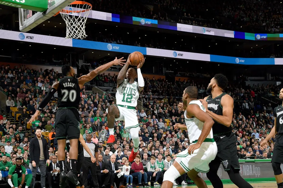 Sem Irving e com Hayward inspirado, Celtics ganham dos Wolves no TD Garden