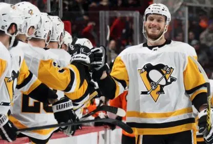 Stars adquirem defensor Jamie Oleksiak em troca com os Penguins - The Playoffs