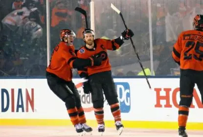 Com grande virada no final, Flyers batem Penguins na Stadium Series - The Playoffs