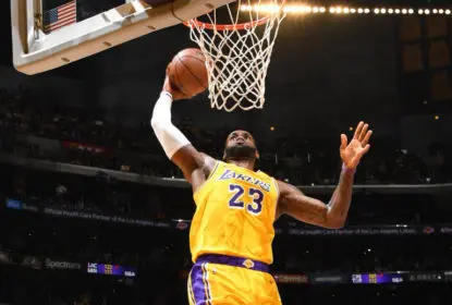 Lakers vencem Pelicans, mas jogarão play-in; LeBron James sai mancando - The Playoffs