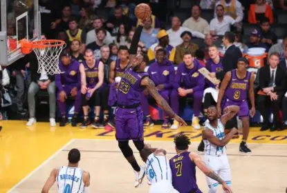 LeBron James e Kentavious Caldwell-Pope lideram Lakers à vitória contra Hornets - The Playoffs