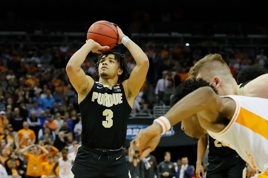 LOUISVILLE, KENTUCKY - MARCH 28: Carsen Edwards #3 of the Purdue Boilermakers shoots a free throw in the closing seconds of the second half to extend the game to overtime of the 2019 NCAA Men's Basketball Tournament South Regional at the KFC YUM! Center on March 28, 2019 in Louisville, Kentucky