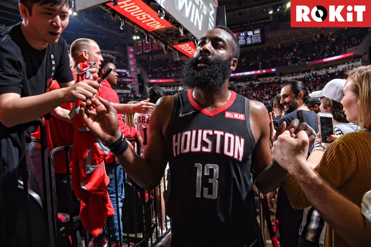 Harden faz partida surreal, marca 61 pontos e Rockets superam os Spurs