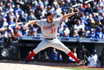 NEW YORK, NEW YORK - APRIL 04: Stephen Strasburg #37 of the Washington Nationals pitches against the New York Mets during the Mets Home Opening game at Citi Field on April 04, 2019 in New York City