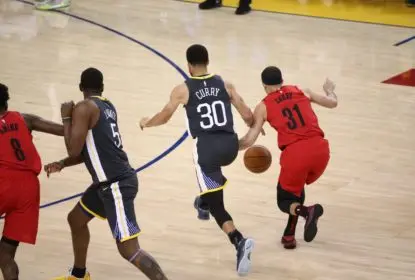 Com duelo entre os irmãos Curry, Golden State Warriors vence jogo 2 contra Portland Trail Blazers - The Playoffs