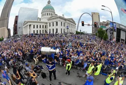 Blues se encontram com aproximadamente 500 mil fãs em festa do título - The Playoffs