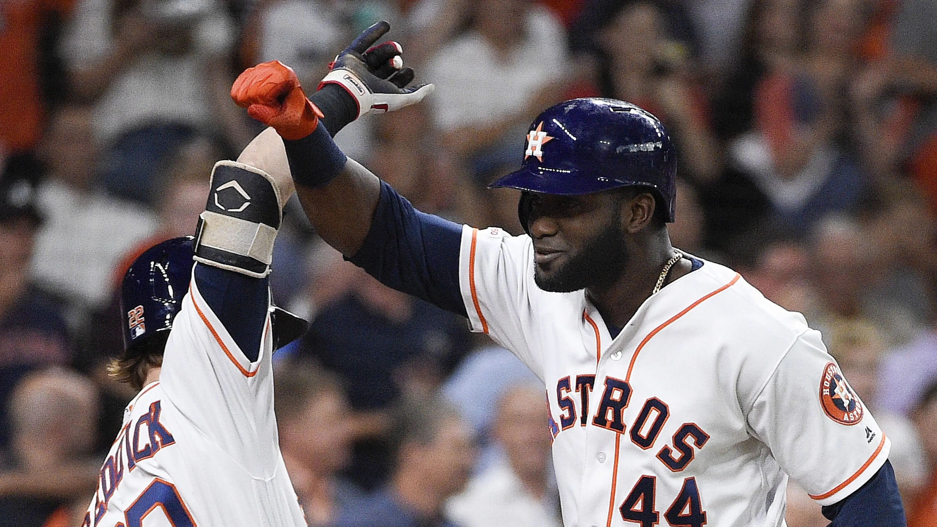 Astros dão show no ataque e atropelam Athletics em Houston