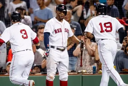 Boston Red Sox massacra New York Yankees por 19 a 3 no Fenway Park - The Playoffs