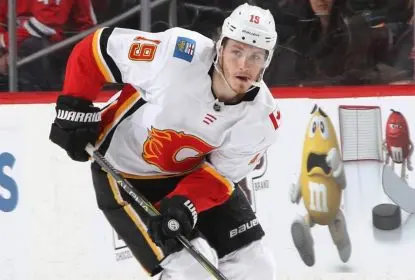 Matthew Tkachuk deve renovar com os Flames antes do training camp, diz GM - The Playoffs