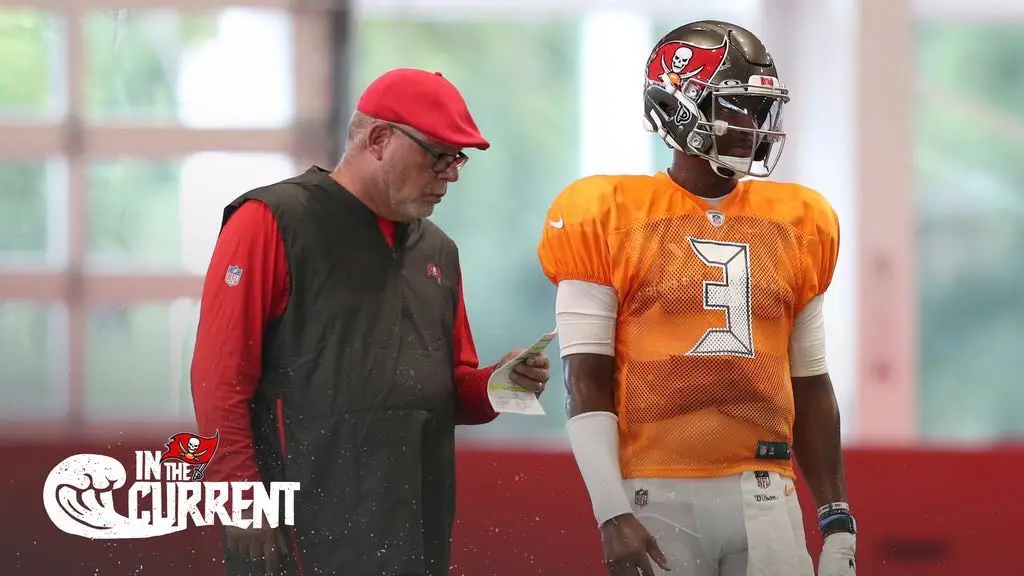 Jameis Winston e Bruce Arians durante training camp do Tampa Bay Buccaneers