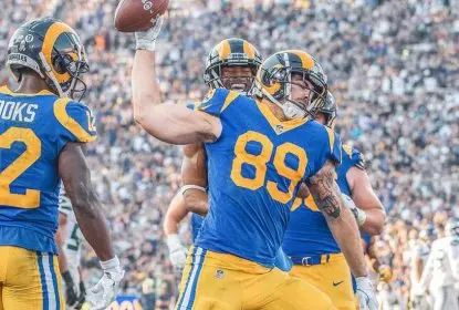Rams renovam contrato de tight end Tyler Higbee por quatro temporadas - The Playoffs