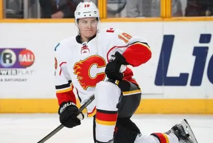 Tkachuk assina por mais três anos com os Flames - The Playoffs