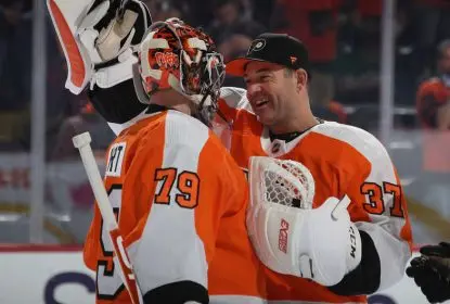 Com primeiro shutout na carreira de Hart, Flyers vencem Devils - The Playoffs