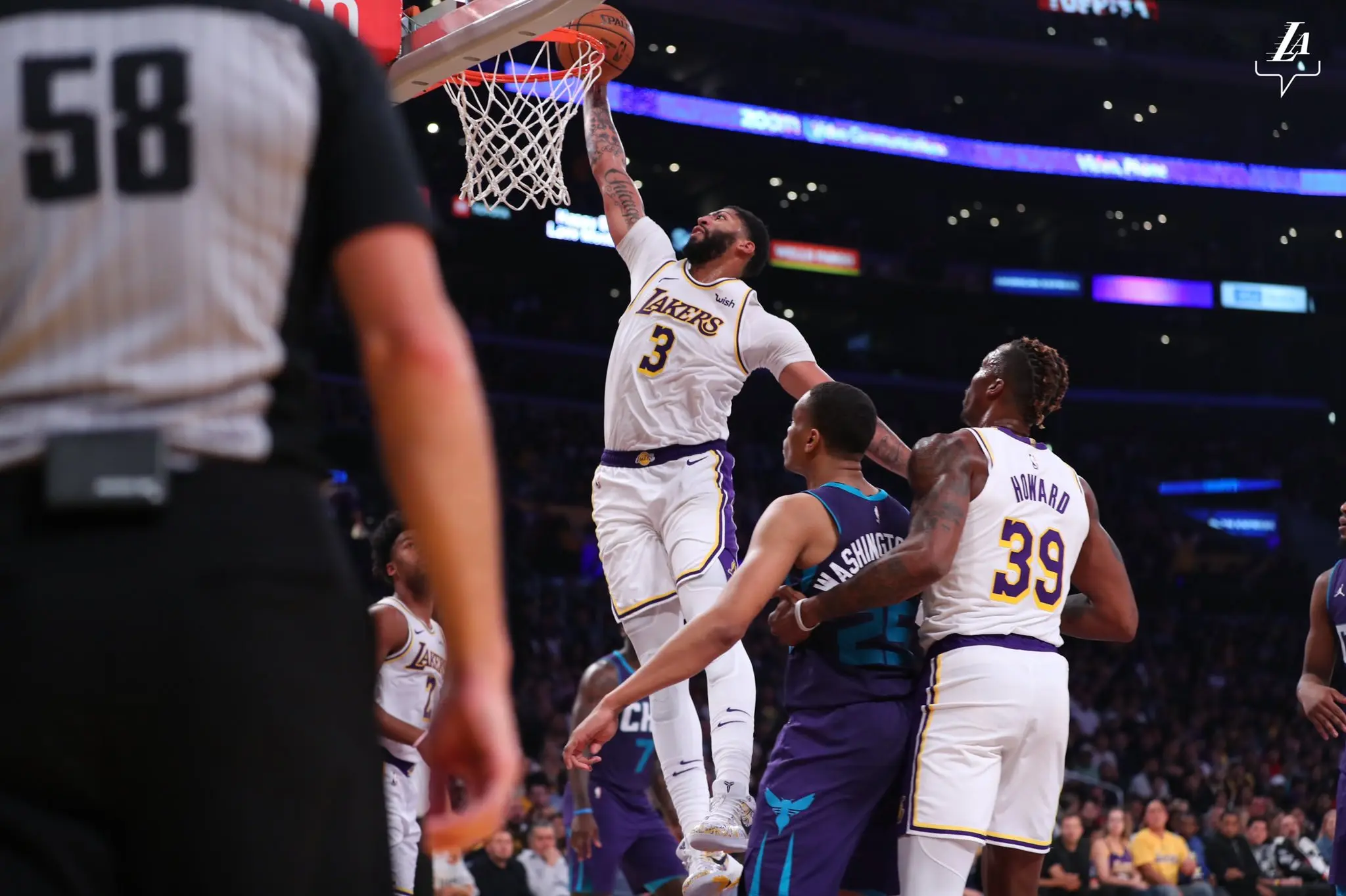 Anthony Davis - Los Angeles Lakers - Charlotte Hornets - NBA