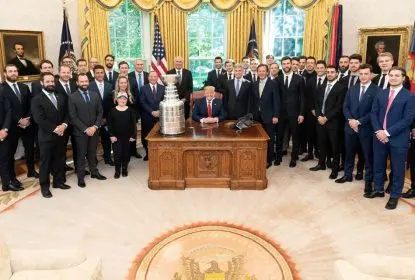 Blues visitam a Casa Branca e encerram celebração do título de 2019 - The Playoffs