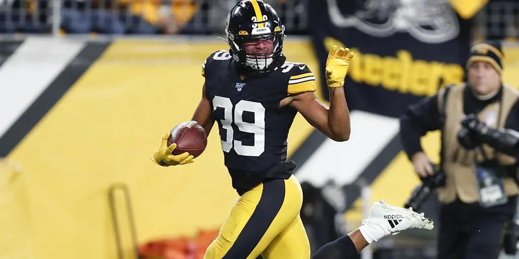 Minkah Fitzpatrick em ação pelo Pittsburgh Steelers pela semana 10 da NFL