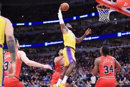 Lakers reagem no último quarto e vencem Bulls com triplo-duplo de LeBron - The Playoffs