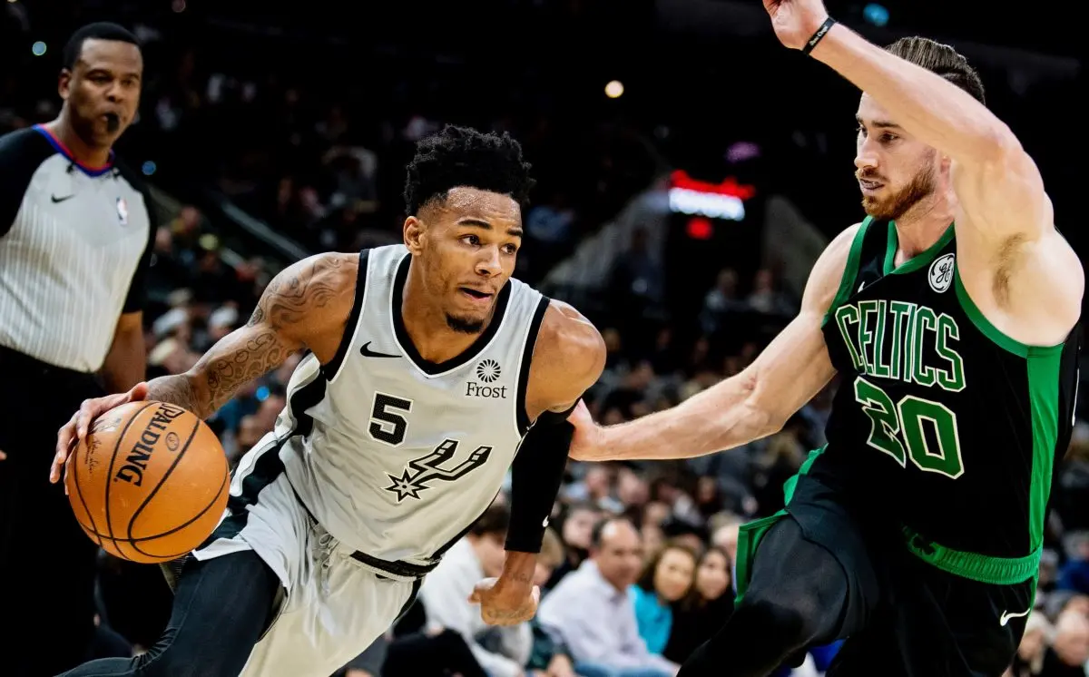 Gordon Hayward sai lesionado, mas Celtics derrotam Spurs fora de casa