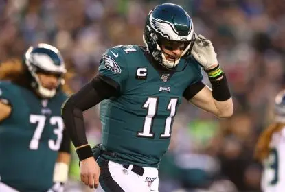 PHILADELPHIA, PENNSYLVANIA - JANUARY 05: Quarterback Carson Wentz #11 of the Philadelphia Eagles walks off the field during the NFC Wild Card Playoff game against the Seattle Seahawks at Lincoln Financial Field on January 05, 2020 in Philadelphia, Pennsylvania
