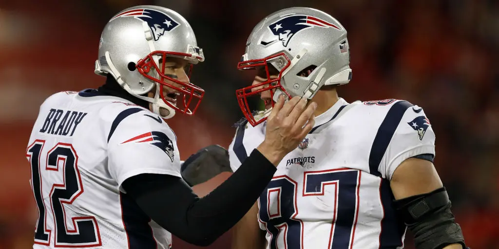 Tom Brady e Rob Gronkowski em ação pelo New England Patriots