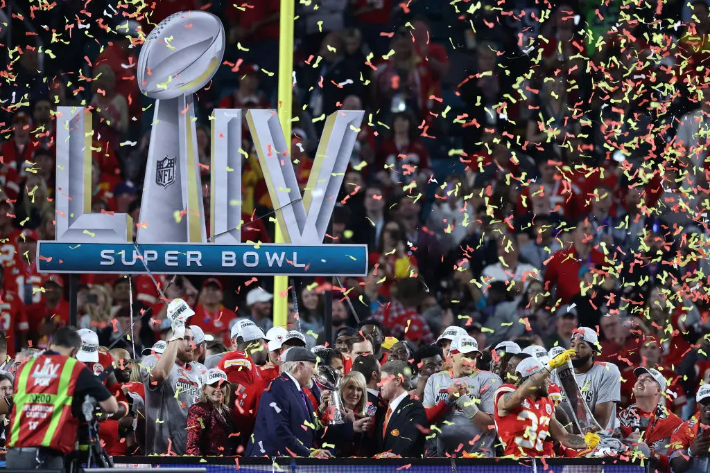 MIAMI, FLORIDA - FEBRUARY 02: The Kansas City Chiefs celebrate after defeating the San Francisco 49ers 31-20 in Super Bowl LIV at Hard Rock Stadium on February 02, 2020 in Miami, Florida. (Photo by Al Bello/Getty Images)