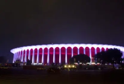 Proprietário do Los Angeles Clippers concorda em comprar a arena The Forum - The Playoffs