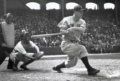 Bastão de Lou Gehrig, lenda dos Yankees, é vendido por US$ 1 milhão - The Playoffs