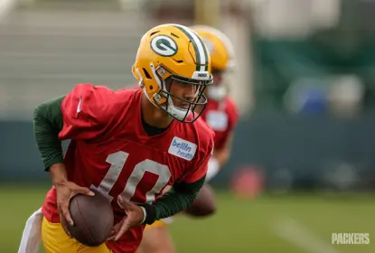 Jordan Love está “bem mais confortável” nos Packers, diz Aaron Jones - The Playoffs