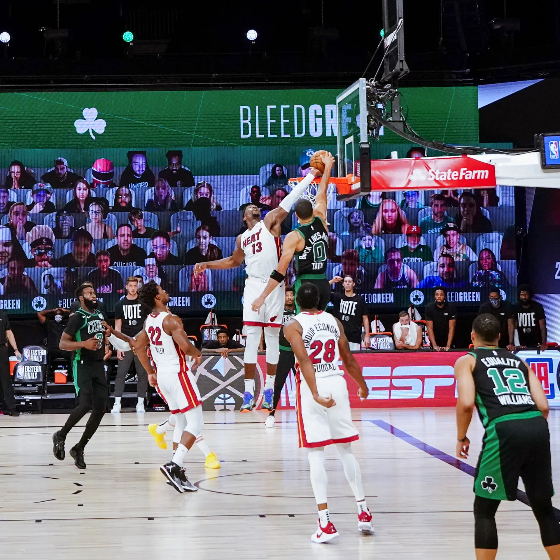 Dragic e Butler brilham, Adebayo dá toco decisivo no fim e Heat bate Celtics na prorrogação