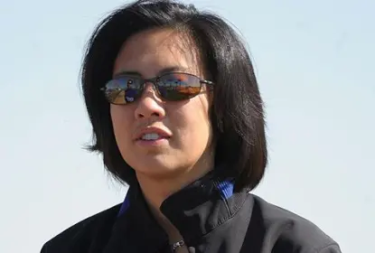 Kim Ng deseja inspirar mais mulheres nos esportes - The Playoffs