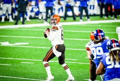 Browns vencem com facilidade Sunday Nigh Football contra os Giants - The Playoffs