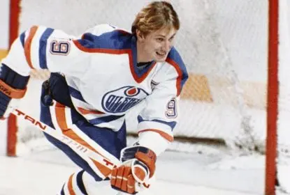 Card histórico de Wayne Gretzky é vendido por valor recorde milionário - The Playoffs