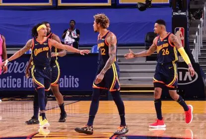 Warriors buscam virada contra Heat em noite de Bazemore cestinha - The Playoffs