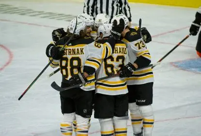Bruins batem Flyers com ‘virada relâmpago’ no terceiro período - The Playoffs