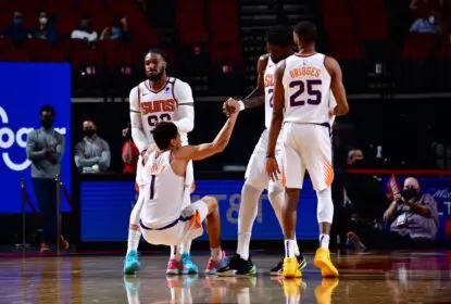 Booker faz 36 pontos, Suns sofrem, mas vencem Rockets - The Playoffs