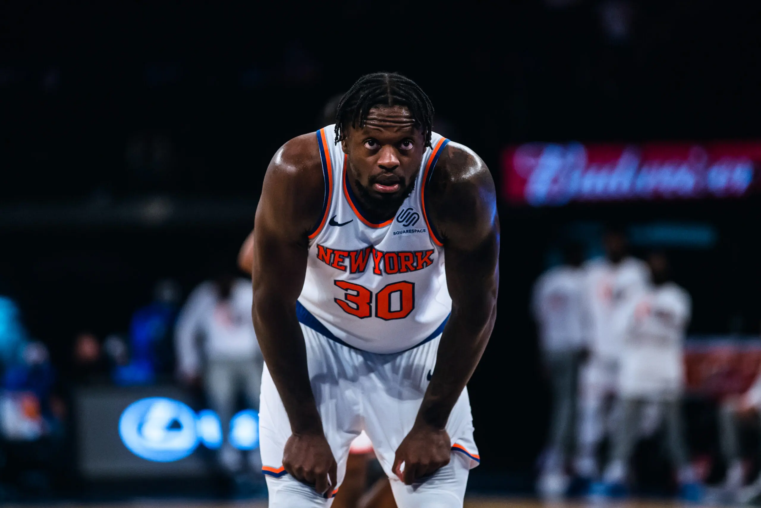 New York Knicks bate Charlotte Hornets na prorrogação e assume quarto lugar do leste