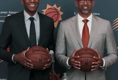 General manager do Phoenix Suns, James Jones é eleito o Executivo do Ano na NBA - The Playoffs