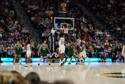 Em jogo disputado até o fim, Utah Jazz vence o Milwaukee Bucks - The Playoffs