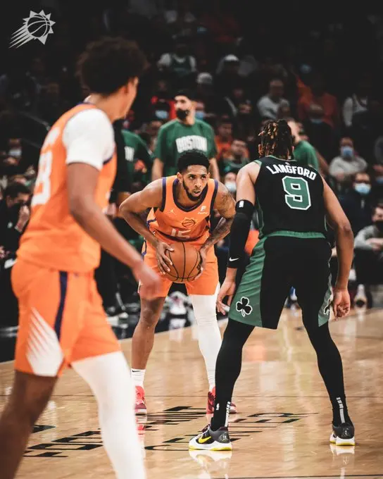 Phoenix Suns supera desfalques e bate Celtics