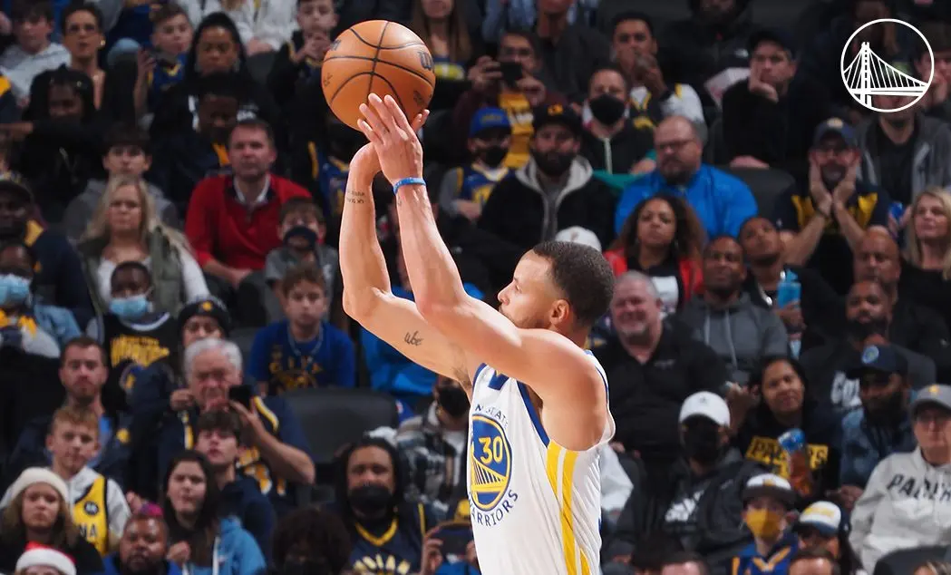 Curry não bate recorde, mas Warriors vencem Pacers no sufoco