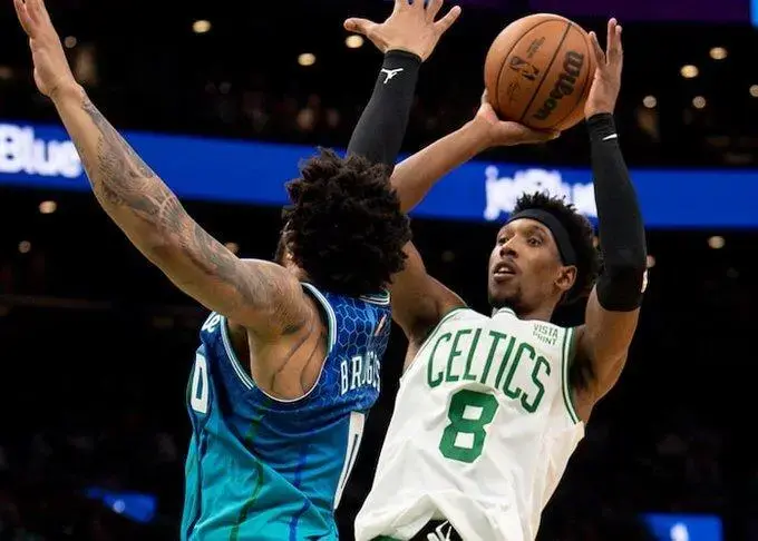 Celtics batem Hornets