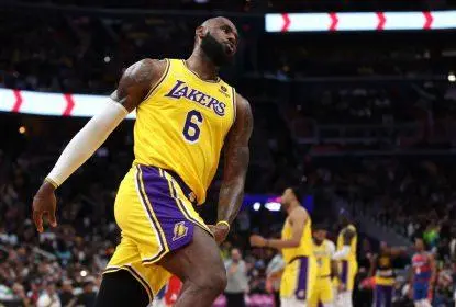 LeBron James assina extensão de 2 anos com os Lakers - The Playoffs