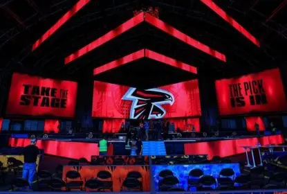 Falcons devem ‘sair do Draft com um QB’, diz Fontenot - The Playoffs