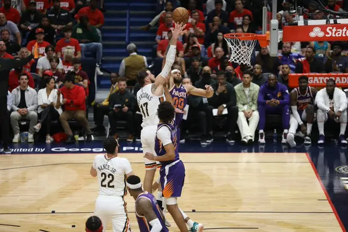 New Orleans Pelicans vencem Phoenix Suns nos playoffs