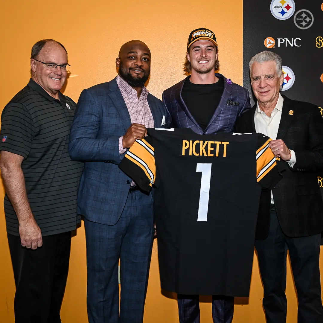 Kenny Pickett Mike Tomlin Kevin Colbert Art Rooney II Pittsburgh Steelers NFL Draft 2022