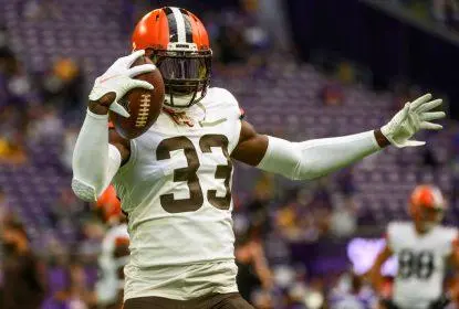 MINNEAPOLIS, MN - OCTOBER 03: Ronnie Harrison #33 of the Cleveland Browns before the game against the Minnesota Vikings at U.S. Bank Stadium on October 3, 2021 in Minneapolis, Minnesota