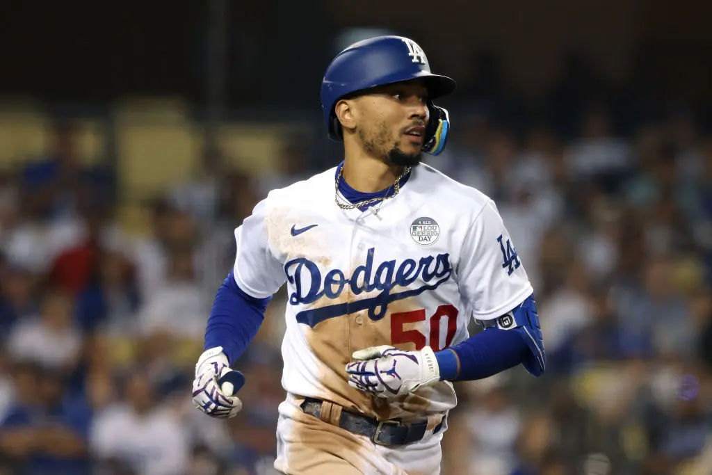 LOS ANGELES, CALIFORNIA - JUNE 02: Mookie Betts #50 of the Los Angeles Dodgers looks onduring the seventh inning against the New York Mets at Dodger Stadium on June 02, 2022 in Los Angeles, California. The Los Angeles Dodgers won 2-0.
